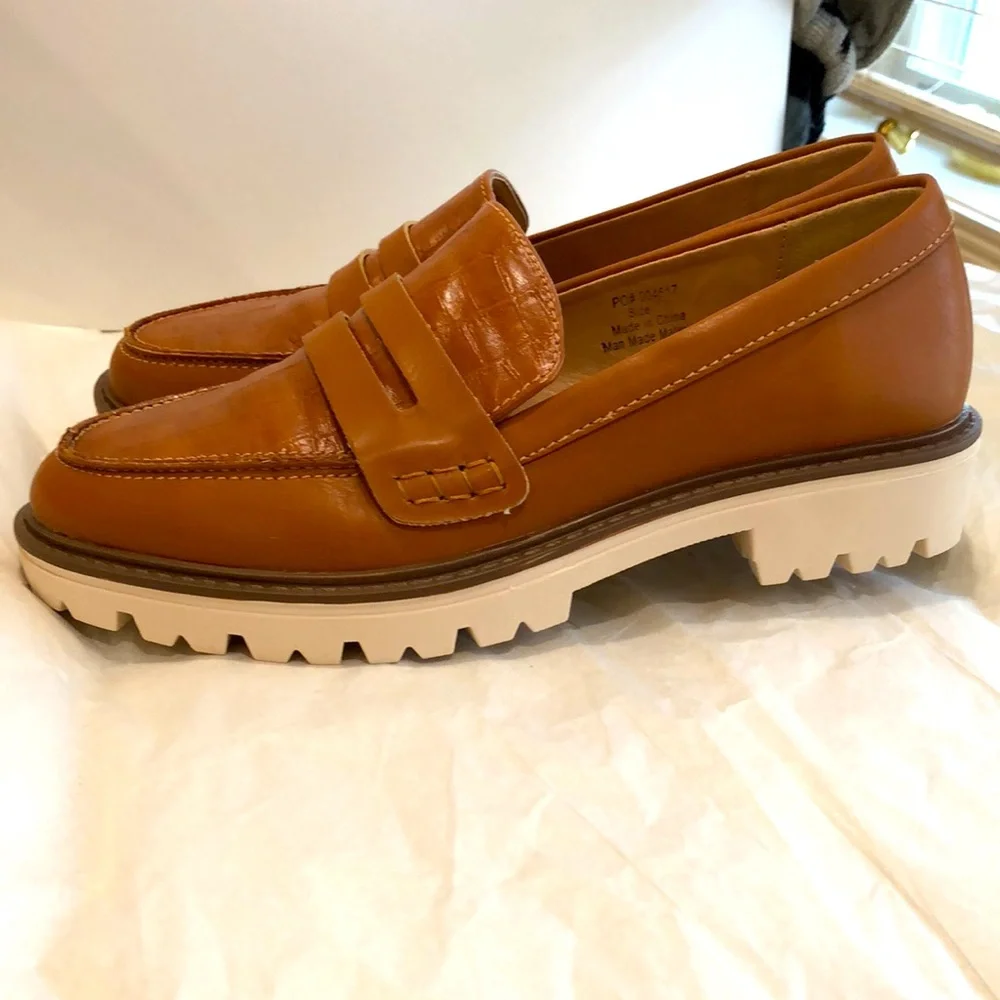 True Comfort form shoes. - Picture 2 of 3